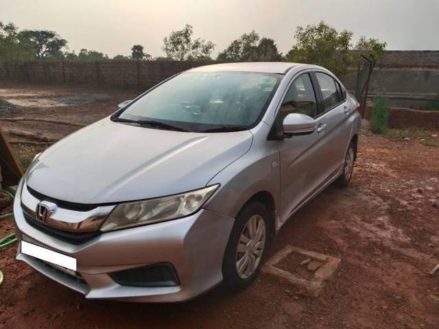 https://images10.gaadi.com/usedcar_image/4185087/original/processed_5f56ab80-6b92-464b-9778-69e71f19b31f.jpg?imwidth=6400