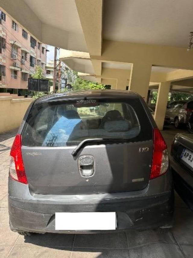 https://images10.gaadi.com/usedcar_image/4185109/original/processed_de0c1808-1430-490f-8542-3066c280a258.jpeg?imwidth=6401