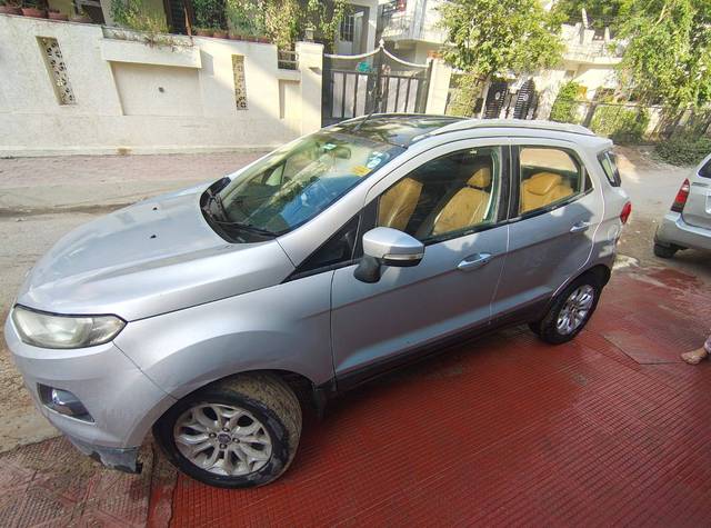 https://images10.gaadi.com/usedcar_image/4185244/original/12daa61f6830c9487f01d4bce70b96db.jpg?imwidth=6401