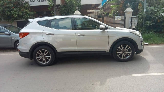 https://images10.gaadi.com/usedcar_image/4185317/original/processed_e89623ec5da69c6a4507172d06d57d77.png?imwidth=6401