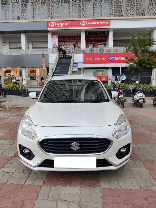 https://images10.gaadi.com/usedcar_image/4185543/original/processed_8c139561a41f0fe24225c38483475c02.jpg?imwidth=6402