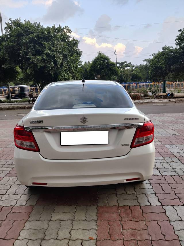 https://images10.gaadi.com/usedcar_image/4185543/original/processed_a0c816d3b5968459c9935d7d951b66b0.jpg?imwidth=6401