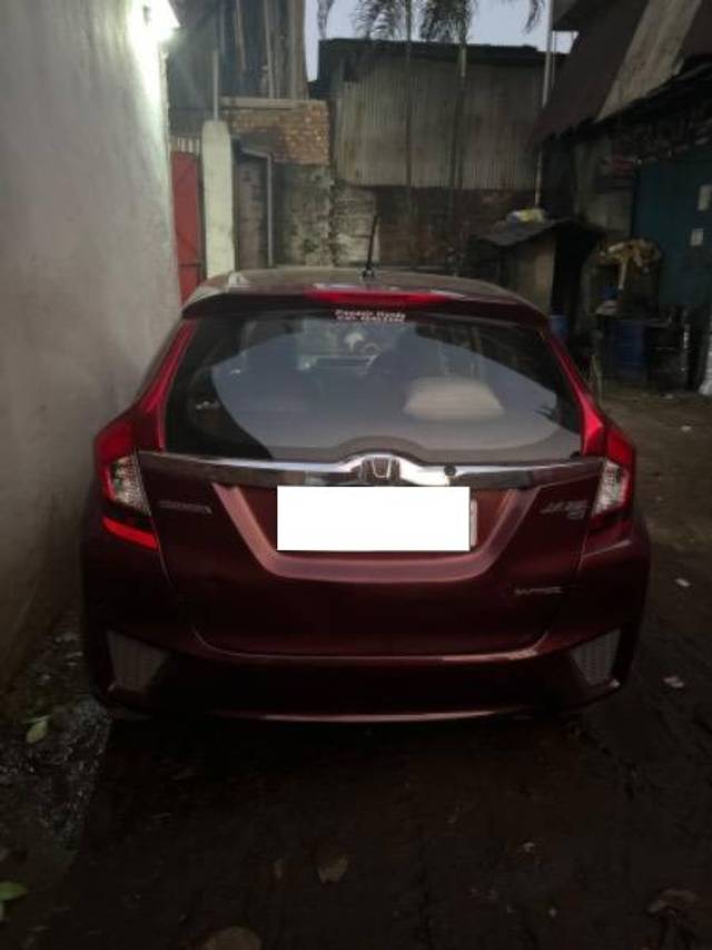 https://images10.gaadi.com/usedcar_image/4185546/original/processed_3ba4d8f5-6b01-450f-91eb-c1793bf9713f.jpg?imwidth=6401