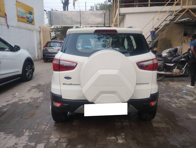 https://images10.gaadi.com/usedcar_image/4185551/original/processed_6d298c23239cef9bbdfc333dc614e6e0.jpg?imwidth=6402