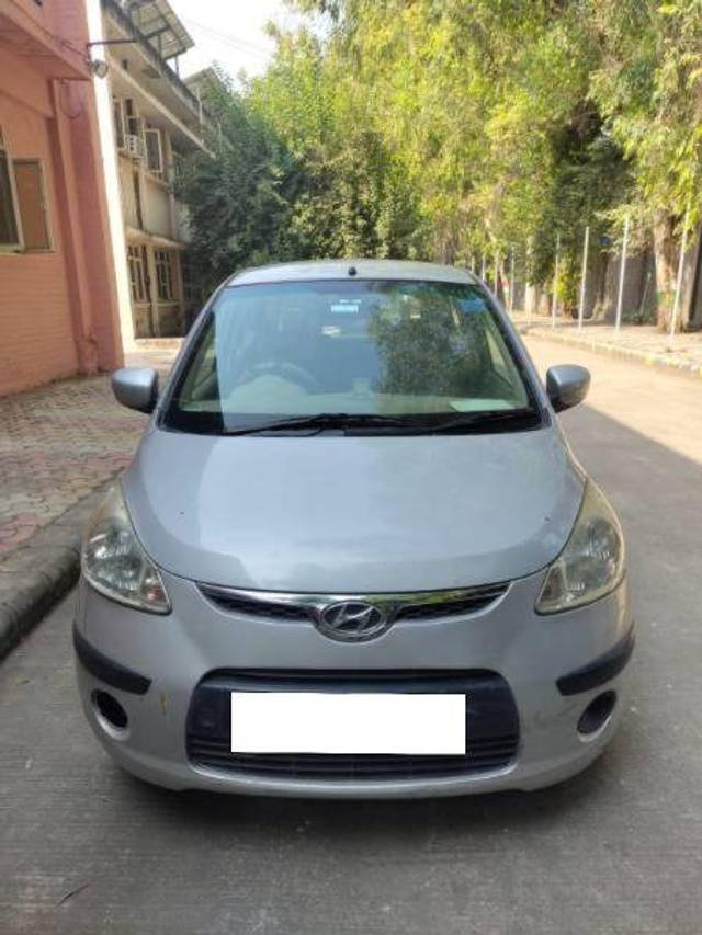 https://images10.gaadi.com/usedcar_image/4185621/original/68feb7495812e2c15ddc2cabbb0aad38.jpg?imwidth=6400