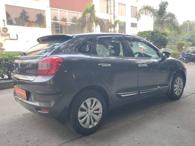 https://images10.gaadi.com/usedcar_image/4185651/original/processed_ef5b71856e9de8aaeb8396dd8dfc1f2f.jpg?imwidth=6401