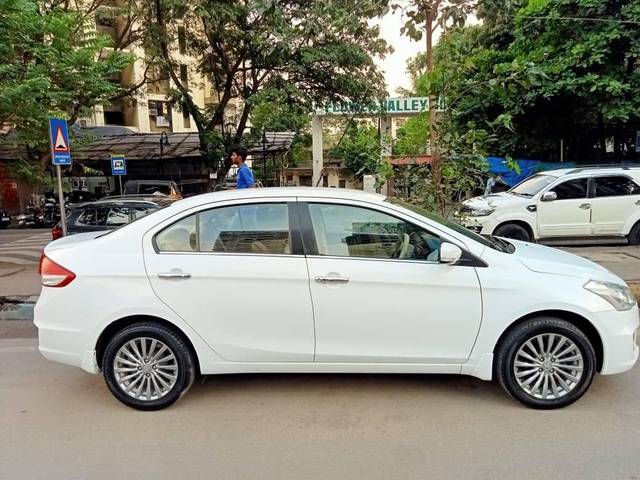 https://images10.gaadi.com/usedcar_image/4185710/original/processed_2e99798590c2dcf8fdb16bf8a21d06f7.jpeg?imwidth=6401