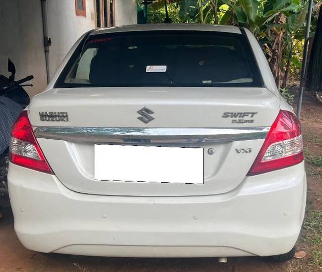 https://images10.gaadi.com/usedcar_image/4185730/original/processed_05ba1dd0-495d-4743-a0ab-f2061b4f2c55.jpg?imwidth=6401