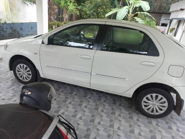 https://images10.gaadi.com/usedcar_image/4185737/original/processed_e992e676-c530-48ac-8fe2-6bfaa1a2c512.jpg?imwidth=6401