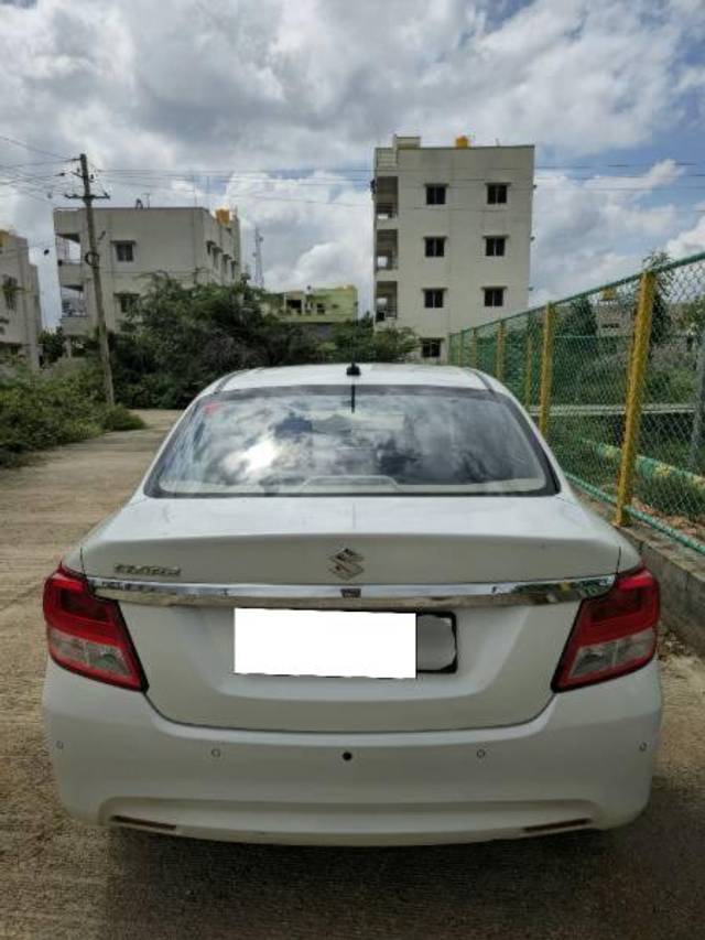 https://images10.gaadi.com/usedcar_image/4185910/original/processed_398c1c7e-19bd-41e6-9c63-c2248acf48b4.jpg?imwidth=6401