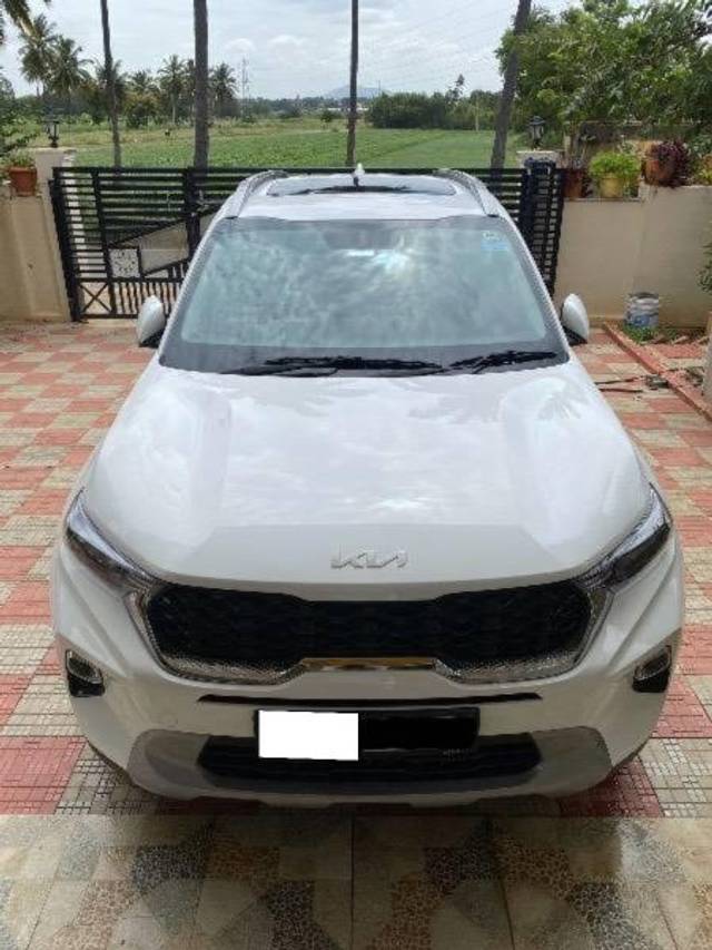 https://images10.gaadi.com/usedcar_image/4186065/original/processed_58e72d38-47d4-4d87-8a9b-30ad3111ae47.jpg?imwidth=6401