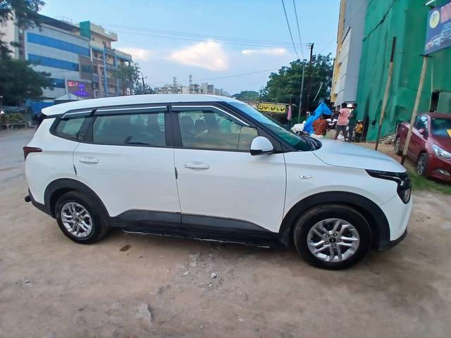 https://images10.gaadi.com/usedcar_image/4186112/original/processed_7eebf374f1034db18e3edfe00076d6e8.jpg?imwidth=6401