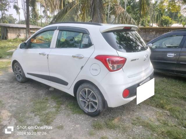 https://images10.gaadi.com/usedcar_image/4186206/original/processed_e0efdc7b-ca34-4430-9fcd-9d3802ef6dcd.jpg?imwidth=6401