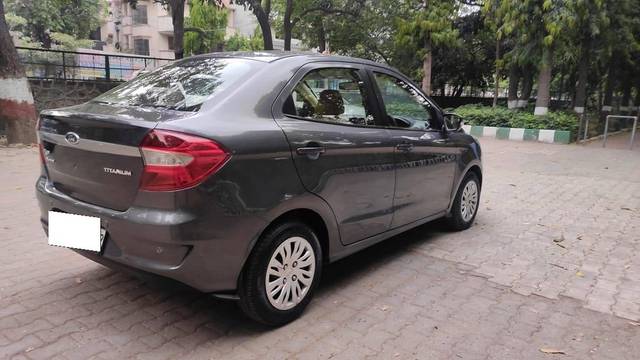 https://images10.gaadi.com/usedcar_image/4186253/original/processed_fe0046417024752ea813e915a76a22b3.JPG?imwidth=6401