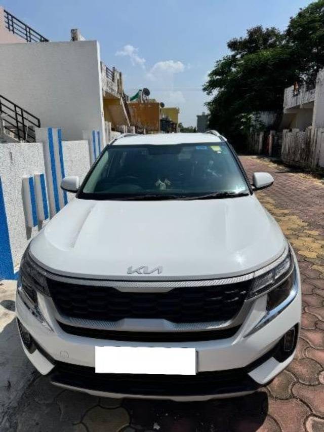 https://images10.gaadi.com/usedcar_image/4186278/original/processed_a81236d0-9cd5-4a46-82fa-3a3f01c0afb4.jpg?imwidth=6400