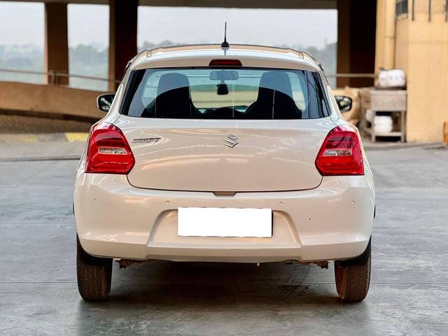 https://images10.gaadi.com/usedcar_image/4186402/original/processed_576c1e7e21cbb39d2aba79ec0149e837.jpg?imwidth=6401