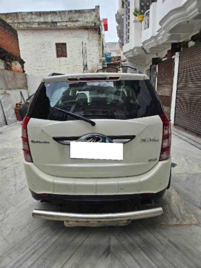 https://images10.gaadi.com/usedcar_image/4186480/original/processed_3ffe1168-75b6-47ec-8e02-3f5901c8f6c5.jpg?imwidth=6401