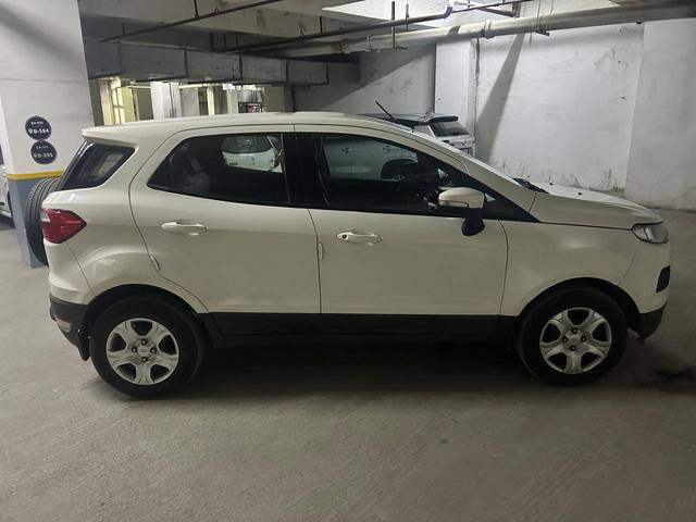 https://images10.gaadi.com/usedcar_image/4186579/original/a76cecc9b268234b649ec4ee72b26675.jpg?imwidth=6400