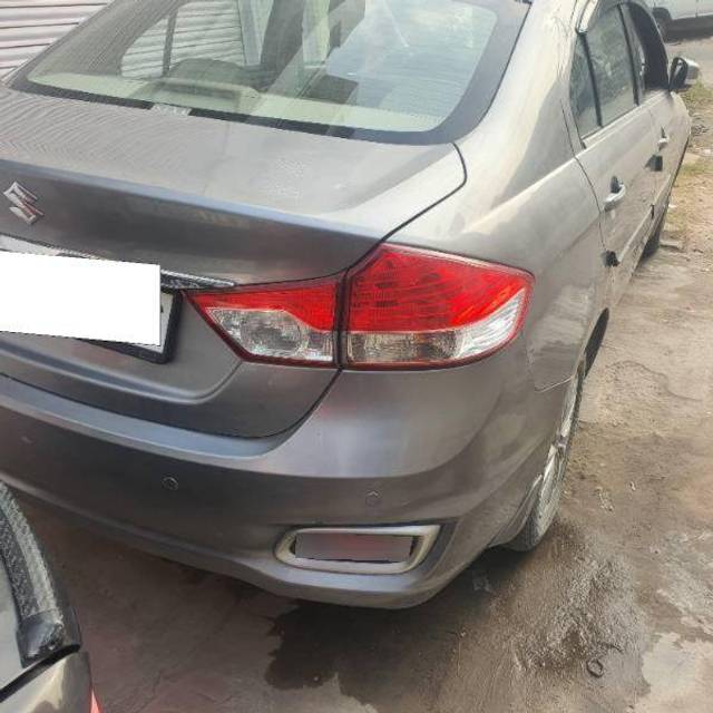 https://images10.gaadi.com/usedcar_image/4186600/original/21a086cafa46068918daf8ef25196248.jpg?imwidth=6401