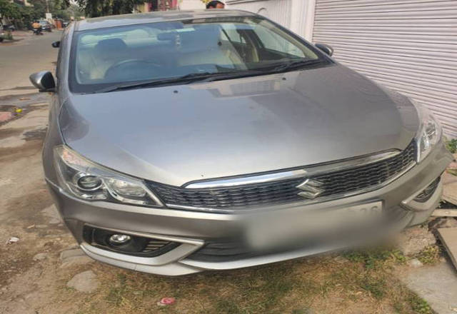 https://images10.gaadi.com/usedcar_image/4186600/original/ffb4e42c7d09fa3bf5bb541b0fc911ee.jpg?imwidth=6400