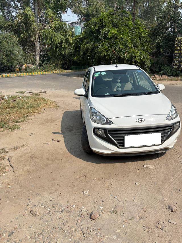 https://images10.gaadi.com/usedcar_image/4186601/original/ad7e26cadc52be6d315aad5076651612.jpg?imwidth=6402