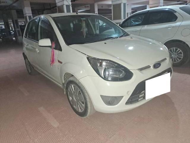 https://images10.gaadi.com/usedcar_image/4186635/original/processed_0050542b-7e6f-4142-a0bb-28864f98ba4b.jpg?imwidth=6400