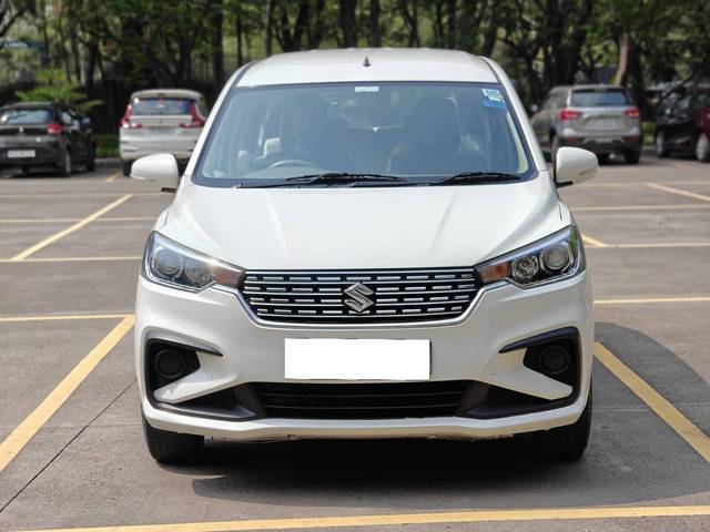 https://images10.gaadi.com/usedcar_image/4186639/original/processed_8782f96b147badfada34b61f31e5027a.jpg?imwidth=6401