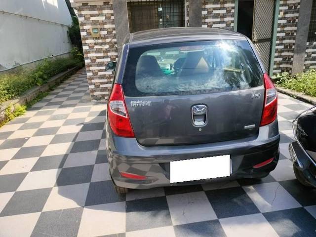 https://images10.gaadi.com/usedcar_image/4186652/original/processed_383e7b1e-3b90-4d3c-93e3-7bd5da8d0829.jpg?imwidth=6401