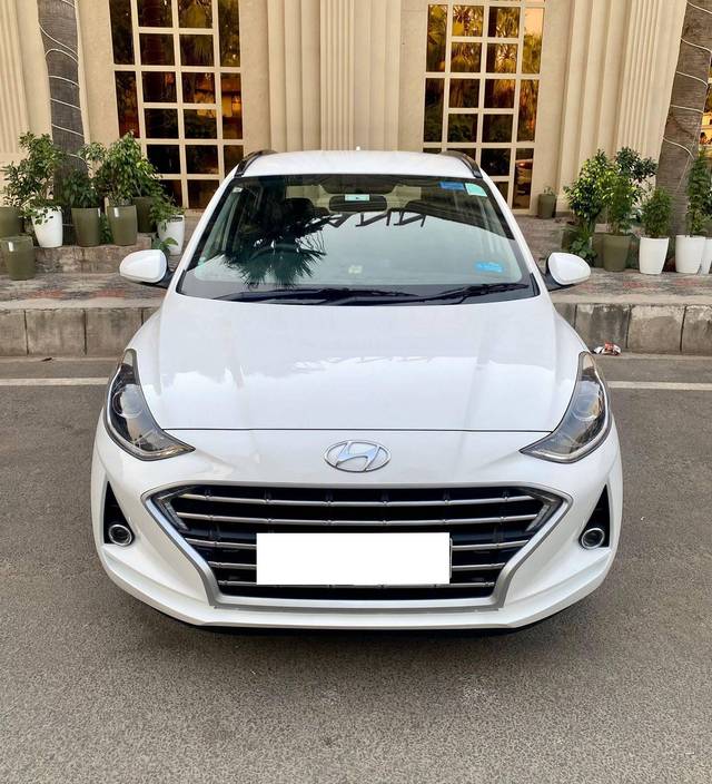 https://images10.gaadi.com/usedcar_image/4186680/original/processed_8df1517b2d1b02c08c152083ff879cac.jpg?imwidth=6400