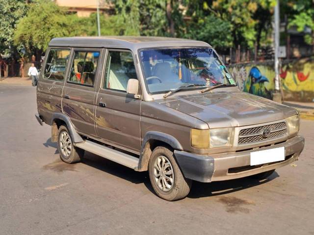 https://images10.gaadi.com/usedcar_image/4186751/original/processed_352cc9a5ed10210acbeb37c08e3b40cd.jpeg?imwidth=6400