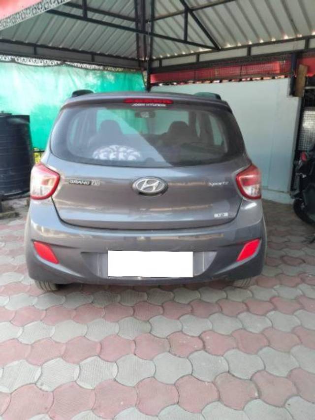 https://images10.gaadi.com/usedcar_image/4186840/original/processed_7a2f6a52-b1a6-4b4c-95d5-c900ba60ceb6.jpg?imwidth=6402