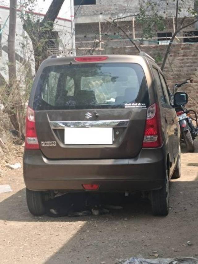 https://images10.gaadi.com/usedcar_image/4186846/original/processed_e137795b-29aa-4ada-910a-04286cd03226.jpg?imwidth=6401