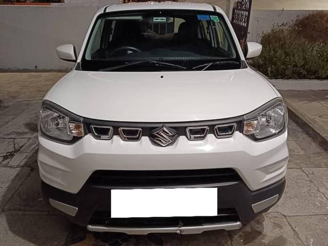 https://images10.gaadi.com/usedcar_image/4186858/original/processed_2a72b6cd-49dd-467e-8caa-3107ff602988.jpg?imwidth=6402