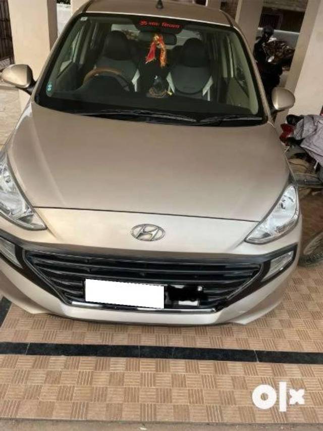 https://images10.gaadi.com/usedcar_image/4186866/original/processed_797bc7f5-2405-41a4-bfd1-a8c0c641d0c0.jpeg?imwidth=6400