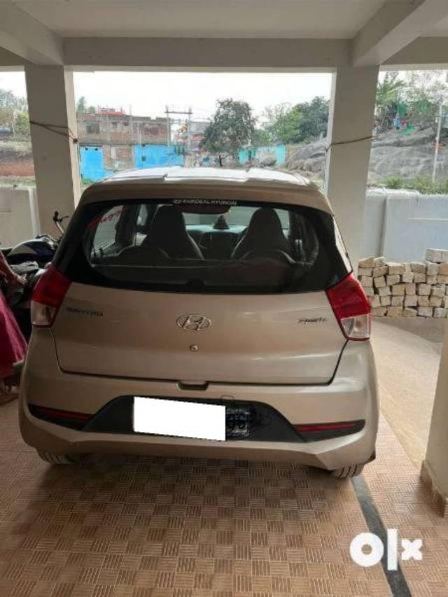 https://images10.gaadi.com/usedcar_image/4186866/original/processed_9cafe59f-eefd-4ee1-b658-7478cd8fe3b6.jpeg?imwidth=6402