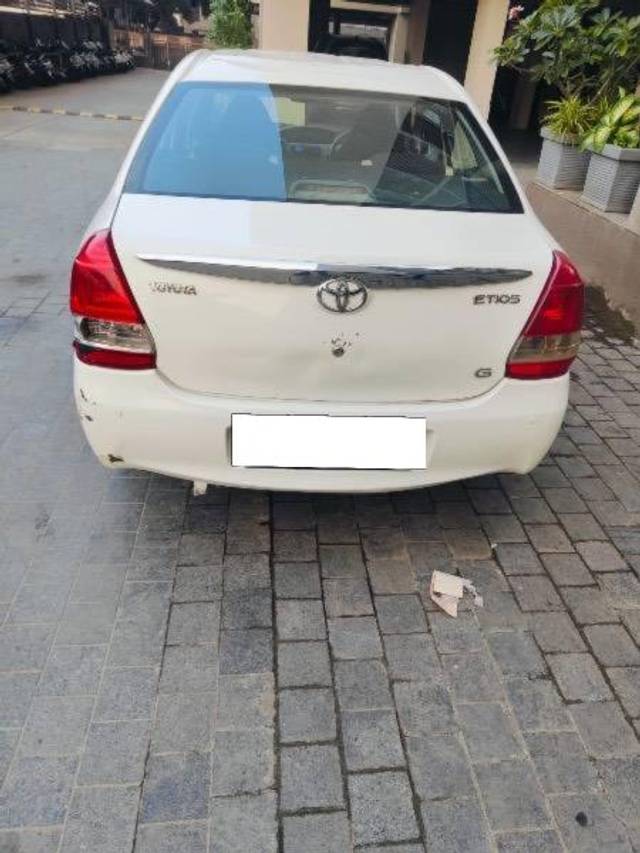 https://images10.gaadi.com/usedcar_image/4186879/original/processed_5ee7f108-1536-46bc-84c3-b4073ef91fcf.jpg?imwidth=6401