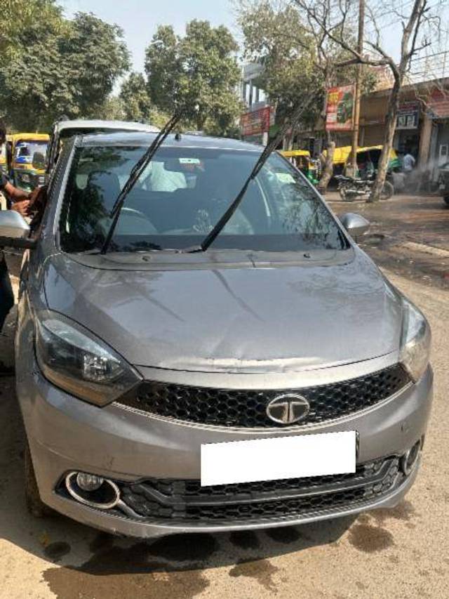 https://images10.gaadi.com/usedcar_image/4186915/original/851d73483ea40569f2ceaafbbc848ad1.jpg?imwidth=6400