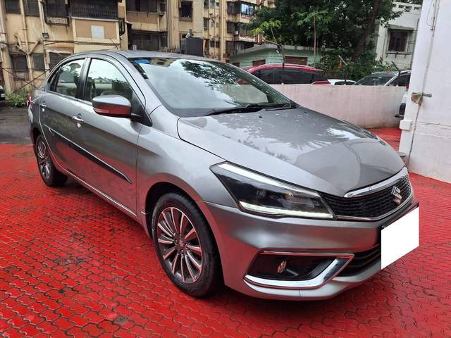 https://images10.gaadi.com/usedcar_image/4186931/original/processed_4af365ae13efa7454abc813f31e2e249.jpeg?imwidth=6400