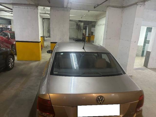 https://images10.gaadi.com/usedcar_image/4187034/original/d3731f531523e14e2ddaa20726806d92.jpeg?imwidth=6401