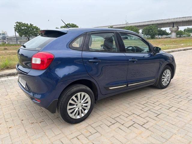 https://images10.gaadi.com/usedcar_image/4187076/original/processed_0c6efc47e4eaa3d97fc8891cc3b67588.jpg?imwidth=6401