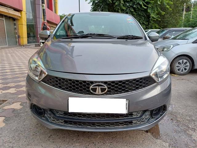 https://images10.gaadi.com/usedcar_image/4187081/original/processed_1d94d1599c2cef5f884eb734dfccacc4.jpeg?imwidth=6400