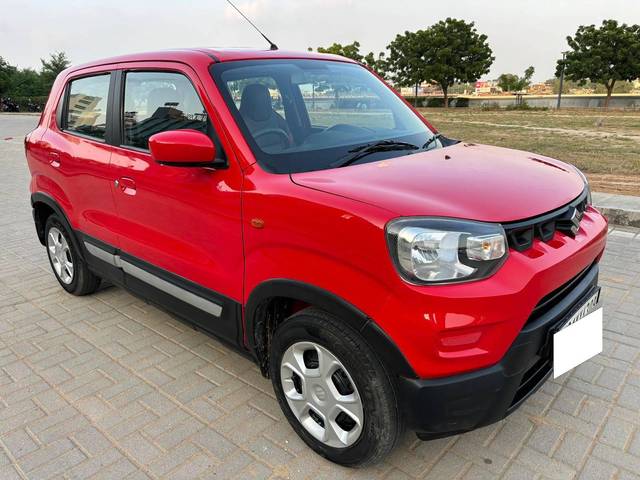 https://images10.gaadi.com/usedcar_image/4187093/original/processed_48128603d9a25a2da7c40a557ff0c5e7.jpg?imwidth=6400