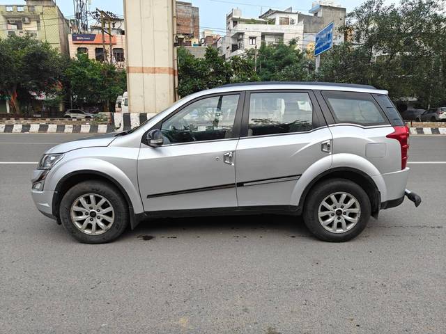 https://images10.gaadi.com/usedcar_image/4187098/original/processed_323d90cdf6a11ef1ad81bd2ac5318431.jpg?imwidth=6402