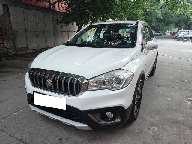 https://images10.gaadi.com/usedcar_image/4187119/original/processed_8f6adc4cf3543f70652e1cfa5139e623.jpg?imwidth=6400