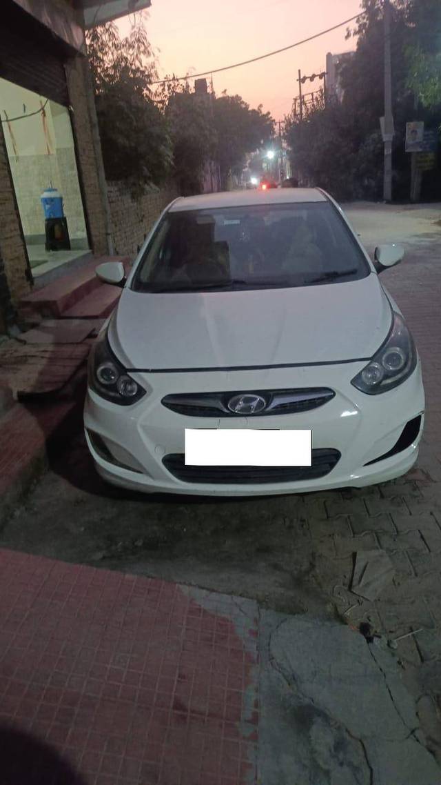 https://images10.gaadi.com/usedcar_image/4187164/original/d2fd708d5d2d3904baa8778425487297.jpg?imwidth=6402