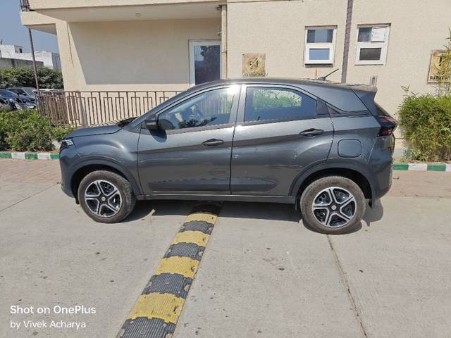 https://images10.gaadi.com/usedcar_image/4187192/original/3a759435d781843e594a5b2ddf8e03d1.jpg?imwidth=6402