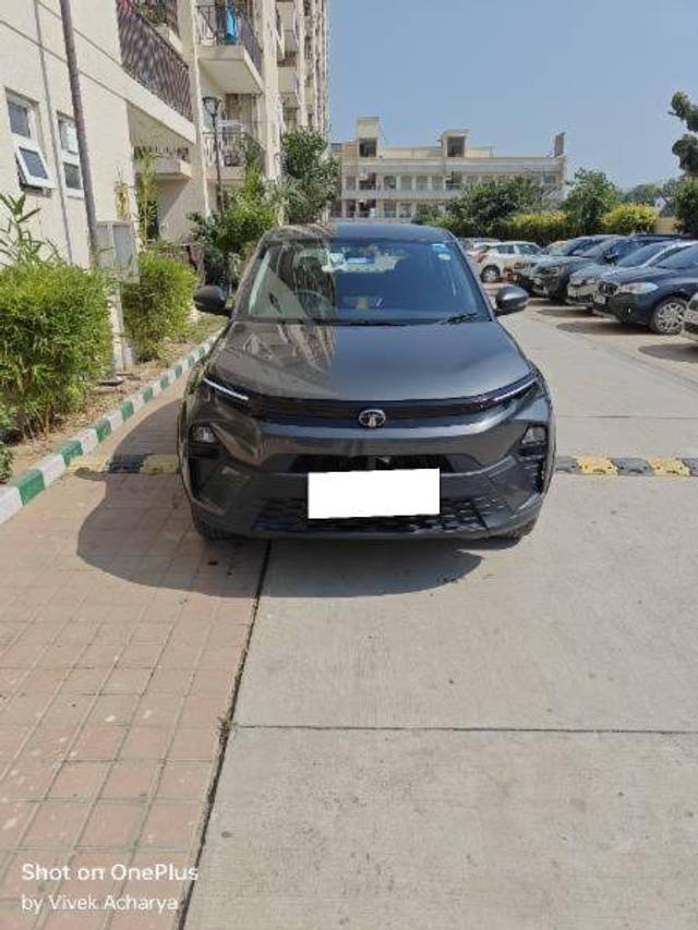 https://images10.gaadi.com/usedcar_image/4187192/original/70e0275c0bd27bf5ffc9620280b8afdc.jpg?imwidth=6400