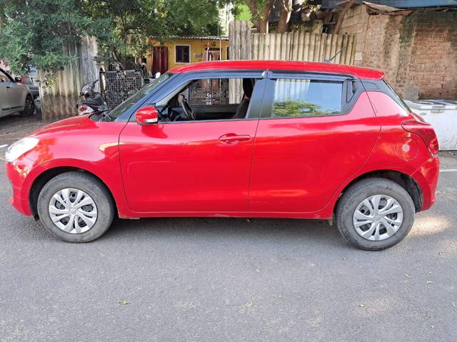 https://images10.gaadi.com/usedcar_image/4187240/original/760def45490cbc2350d823ab26c56a62.jpeg?imwidth=6402