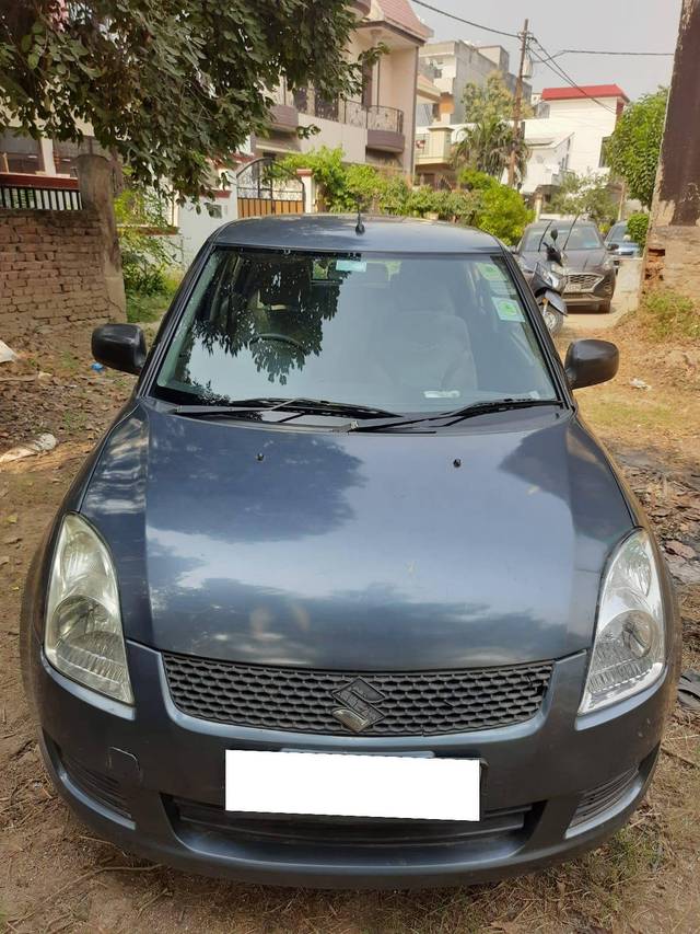 https://images10.gaadi.com/usedcar_image/4187321/original/57d1311bcec1348de178b6f5b2033aad.jpg?imwidth=6402