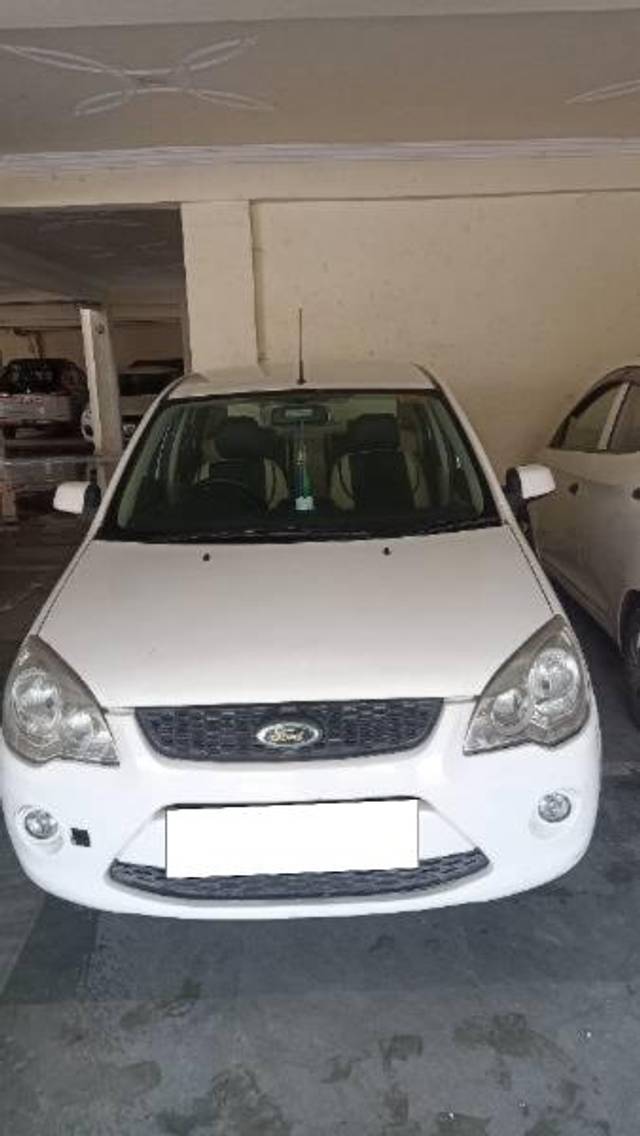 https://images10.gaadi.com/usedcar_image/4187460/original/processed_c93c9312-134b-485b-9112-231d1ff12113.jpg?imwidth=6400